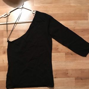 Massimo Dutti cute one sleeve black shirt